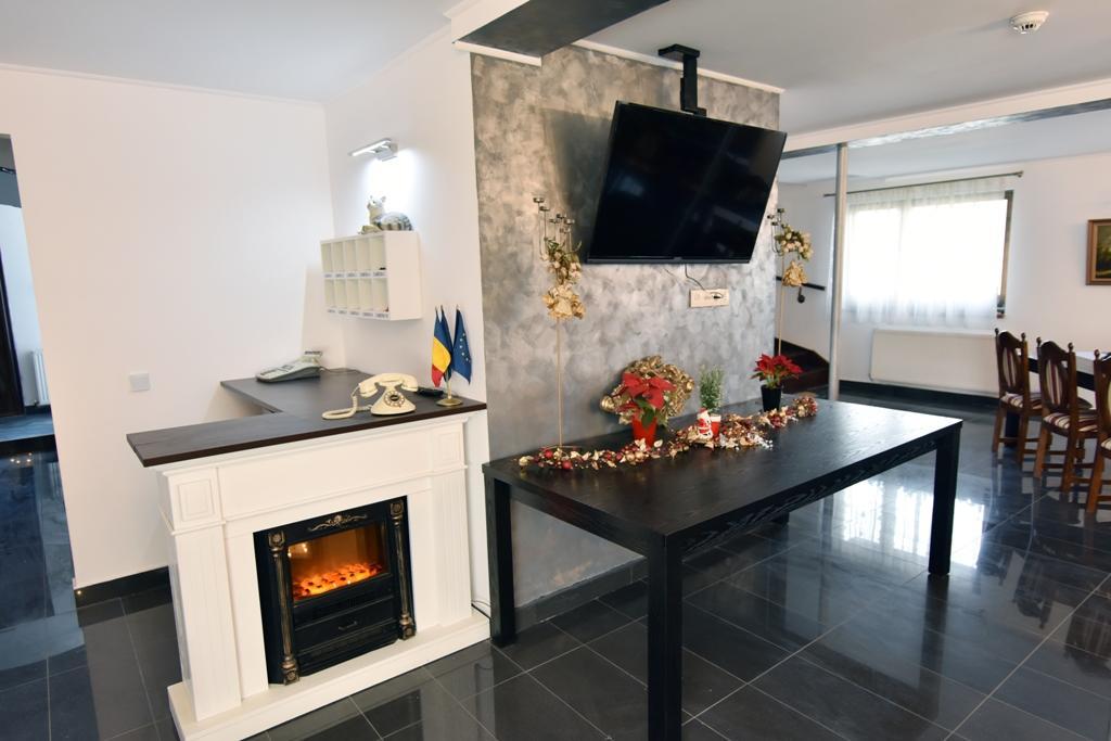 Pensiunea Casa Elena Agnita Exteriér fotografie